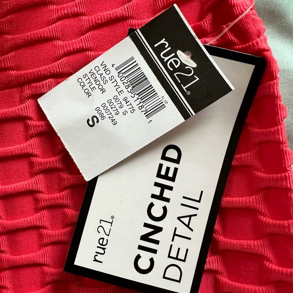 Rue 21 Women’s Pink Cinched Detail Scrunch Butt Leggings - Picture 4 of 9